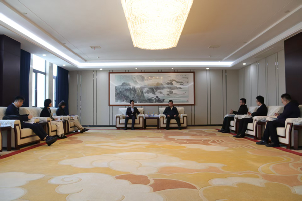 中国出口信誉保险公司江西分公司党委书记、总经理蒋韶华一行莅临CG电子调研互换